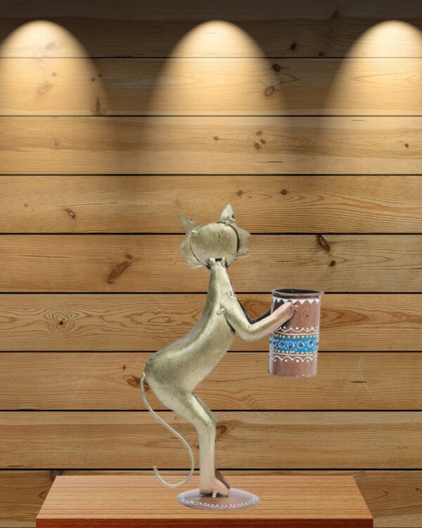 Iron Cat holding a Pen Holder Showpiece for Home decor, - Image 2